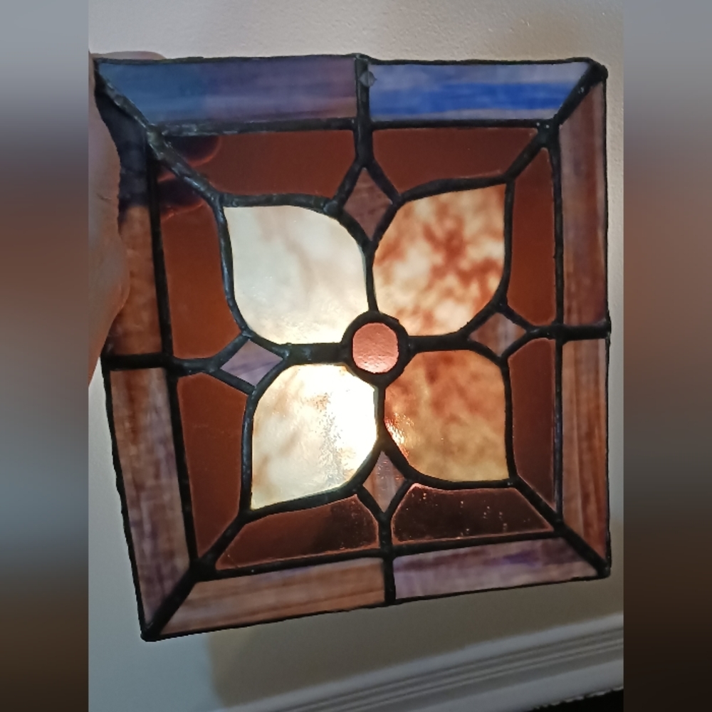 Stained Glass Window Panel 9.2" x 9.75" - Picture 3 of 6